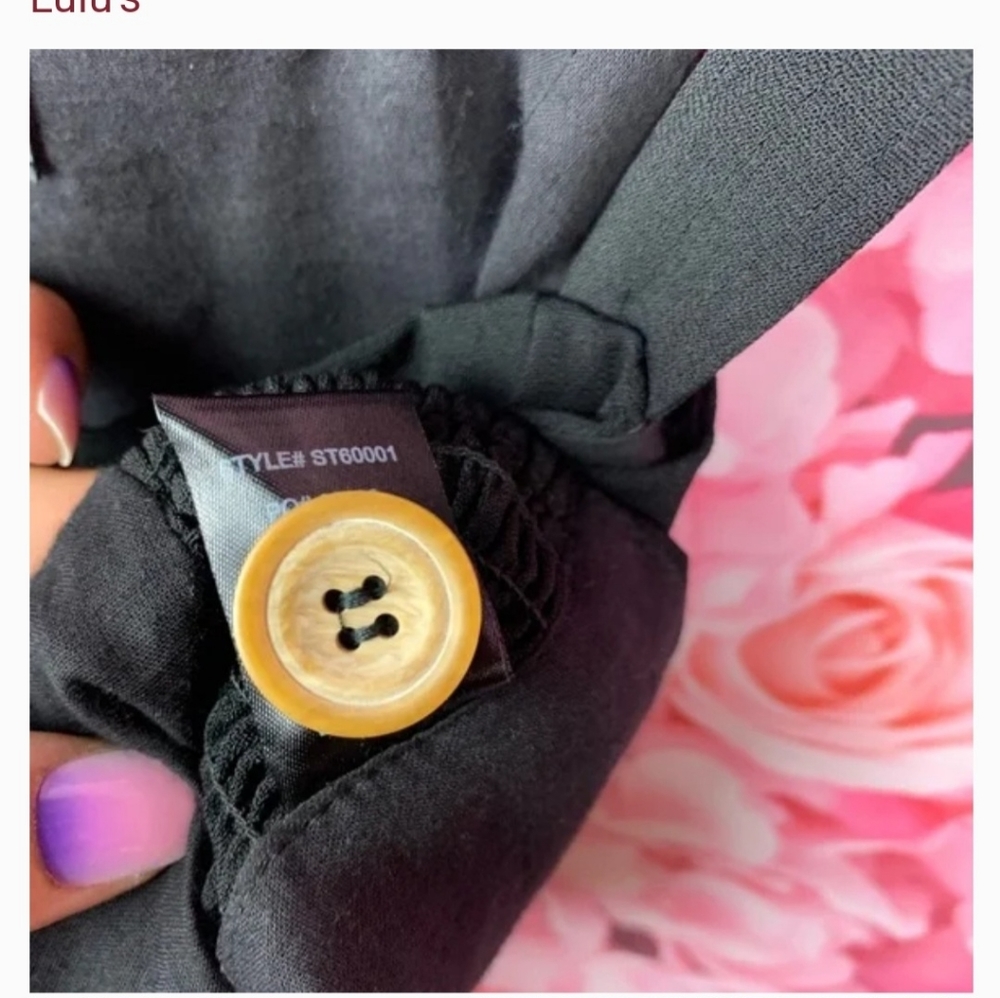 Lulus Black Button Ruched Sides Crop Top Size Small - Picture 7 of 7